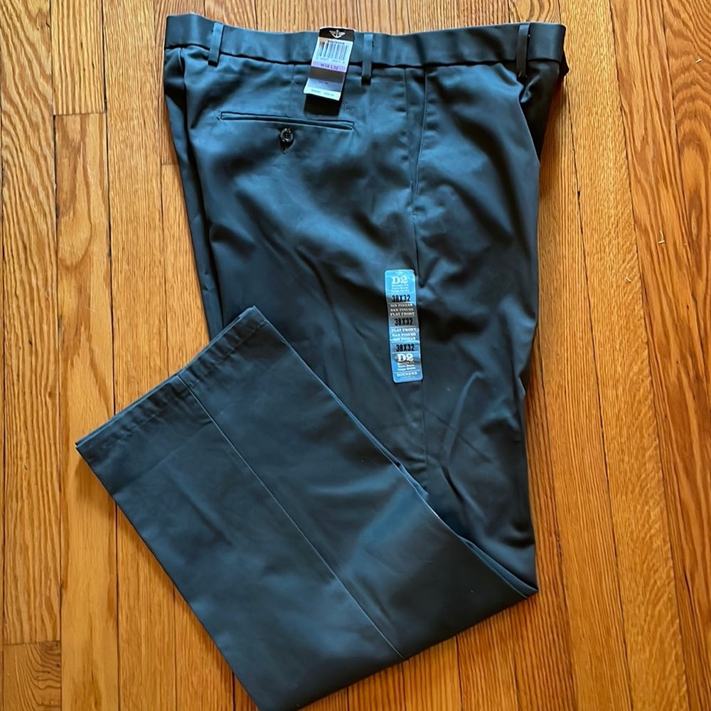 NWT Mens Dockers